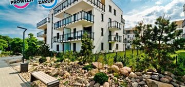 Twój azyl nad zatoką – ogród, szum fal i cisza