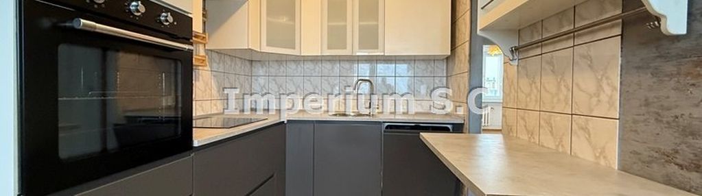 Trzypokojowe mieszkanie do wynajęcia.