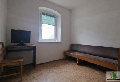 3-pokojowe mieszkanie do kapitalnego remontu