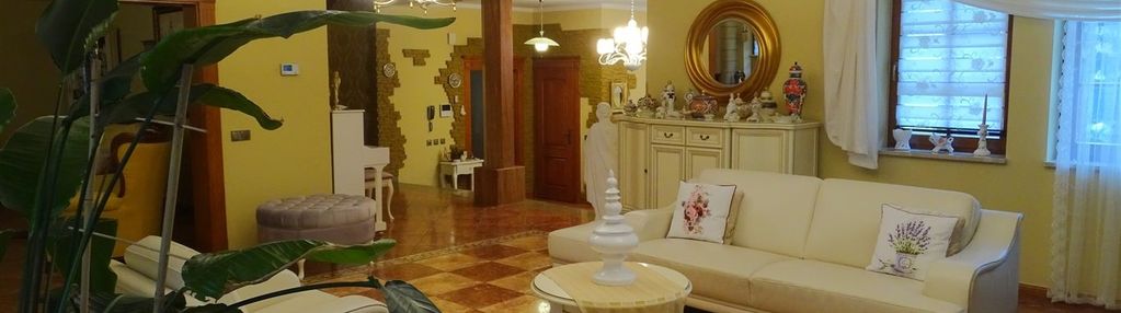 Niezwykły dom w ustroniu - dla koneserów piękna!