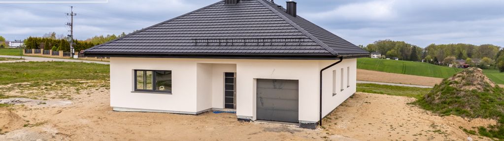 Nowoczesny dom parterowy 142 m² z garażem