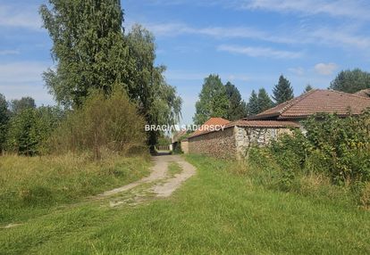 Wyjątkowa działka budowlana w zielonym cholerzynie