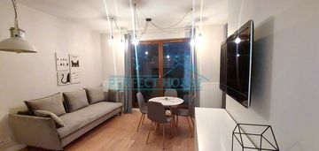 Apartament z ogródkiem/ rondo daszyńskiego