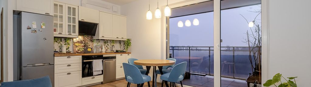 2 pokoje z miejscem w hali