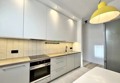 Komfortowe 3 pokoje z osobną kuchnią, balkon