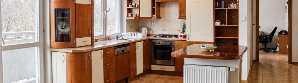 4-pokojowe mieszkanie na pradze-południe