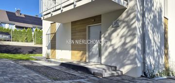 Dom w zabudowie bliźniaczej/ bronowice