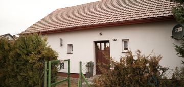 Dom na wsi z dużą działką i ogrodem – dalborowice