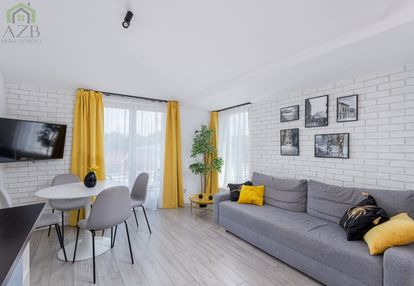 Kazimierz  - miodowa - 2 pokoje -3500 pln