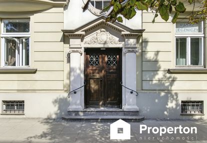 Apartament w zabytkowej kamienicy na powiślu