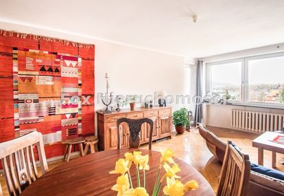 Słoneczne 3 pokojowe mieszkanie z balkonem