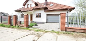 Piękny dom wolnostojący 220 m² pod warszawą