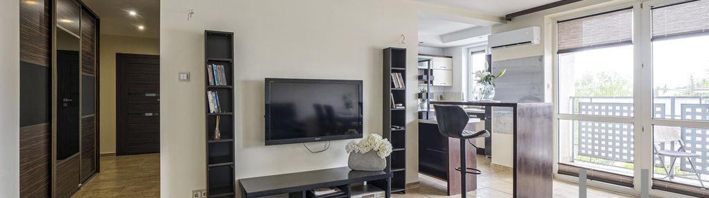 3 pok; 2 m. postojowe, od zaraz.