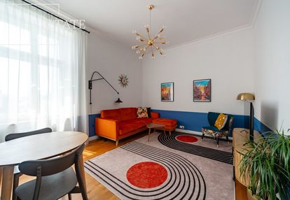 Nowy świat/ kamienica przedwojenna/ stylowe