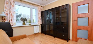 2 pokoje ,balkon, 1 piętro, od zaraz