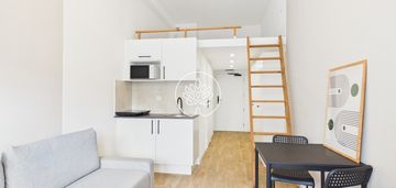 Kawalerka z antresolą w prywatnym akademiku central campus