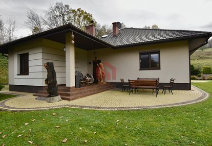 Dom przy lesie i na uboczu, ale blisko miasta