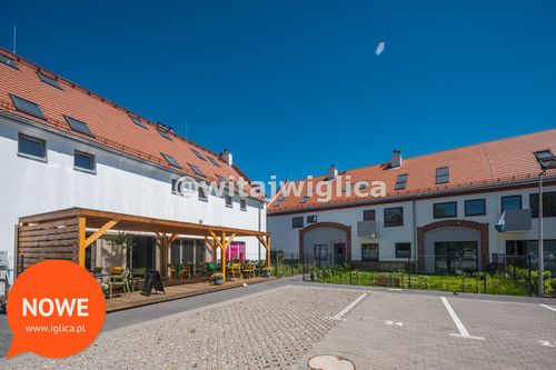 Mieszkanie w zabytkowym folwarku na wojszycach.
