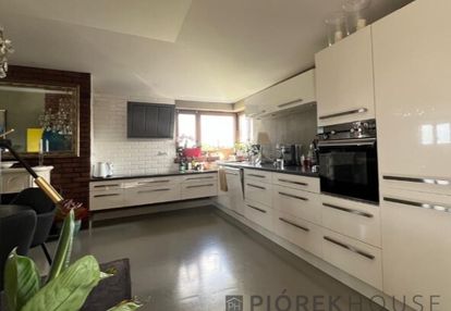 Dwupoziomowe mieszkanie na białołęce