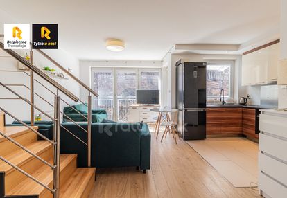 Dwupoziomowe | dwie łazienki | taras | z garażem