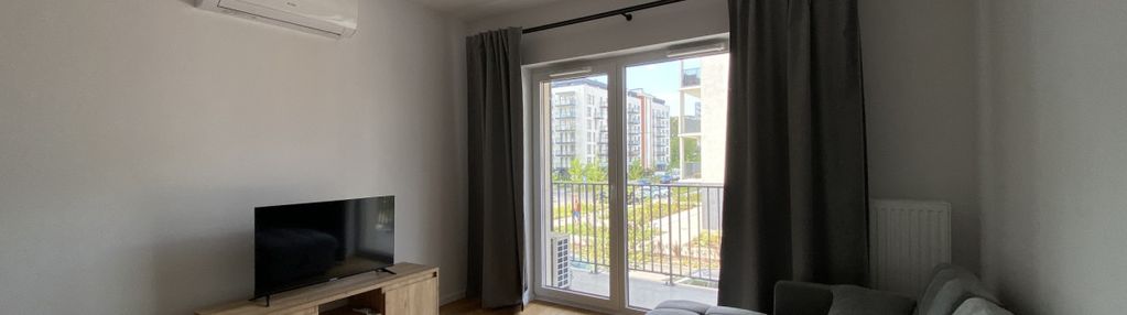 1-szy najemca,klimatyzacja,garaż,bliskokomunikacji
