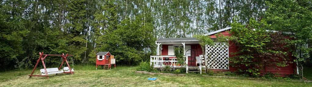 Domek blisko jeziora w cichej, spokojnej okolicy
