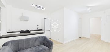 Przestronne mieszkanie 42 m² po remoncie, loggia