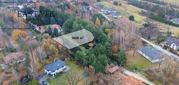 Działka budowlana, częściowo zalesiona, 1668 m2