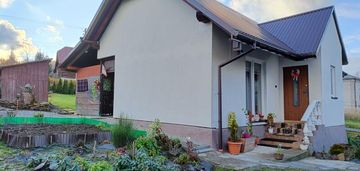 Mały biały domek izdebki -podkarpacie