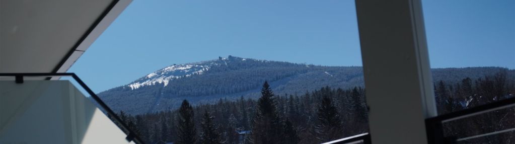 250 metrów od deptaku.