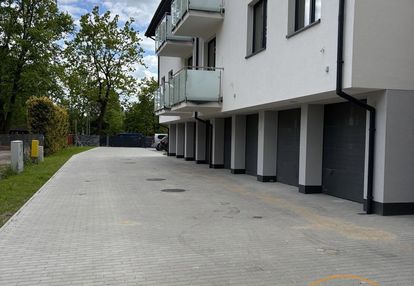 Bezczynszowe / 2x garaż / zamknięte osiedle
