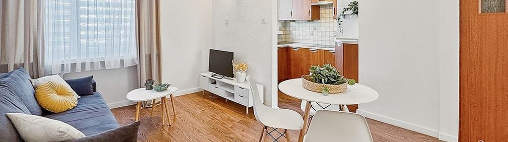 Do wynajęcia mieszkanie naprzeciw uz !