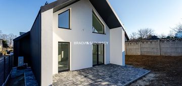 Bębło dom parterowy 141m z fotowoltaiką i garażem