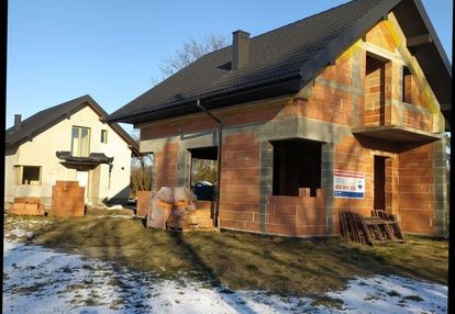 Dom przy trasie rowerowej/puszcza niepołomicka