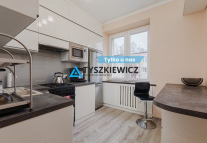 Mieszkalnie w malowniczym miasteczku hel