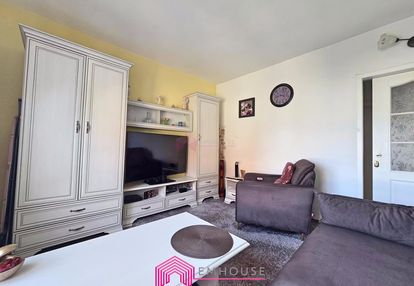 Zadbane dwupokojowe z balkonem