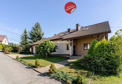 Przestronny i zadbany dom / 5 sypialni / brzesko