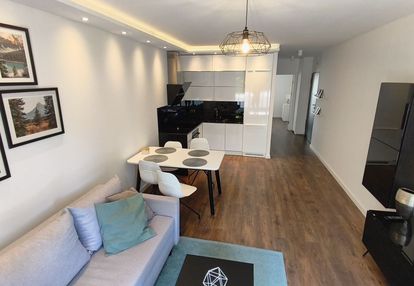 Komfortowe 2 pok. parter z wielkim balkonem