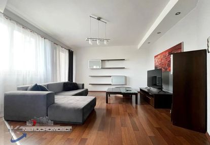 Króla augusta, 64m2, 2 pokoje+ garderoba, garaż