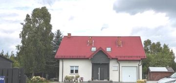 Słoneczny i funkcjonalny dom z ogrodem zimowym !