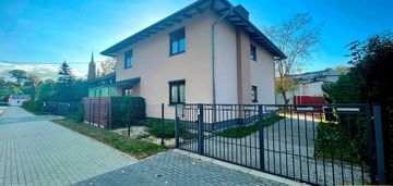 Sprzedam dom nad rzeką , 4 mieszkania.