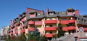 2000rok-wys.parter-5min-pl.grunwald-rynek-miejskie