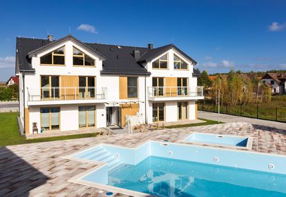 Dwupoziomowy apartament z basenem!