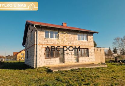 Solidny dom w stanie surowym zamkniętym