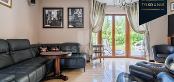 Ekskluzywny dom z dużą działką w tuchomiu