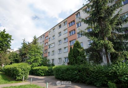 3pok. mieszkanie w centrum krzyków + piwnica+garaż