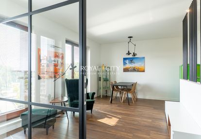 3 pokojowy apartament w porcie praskim.