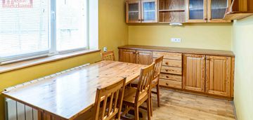 Kuńkowce - dom jednorodzinny z halą i budynkami gospodarczymi