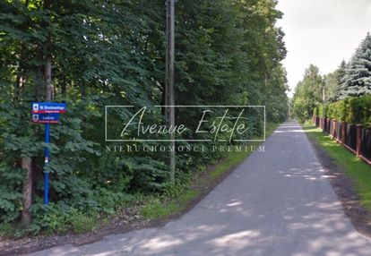 Piękna działka narożna / willowe sąsiedztwo