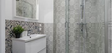 Rodzinne mieszkanie 134,65 m² z halą garażową